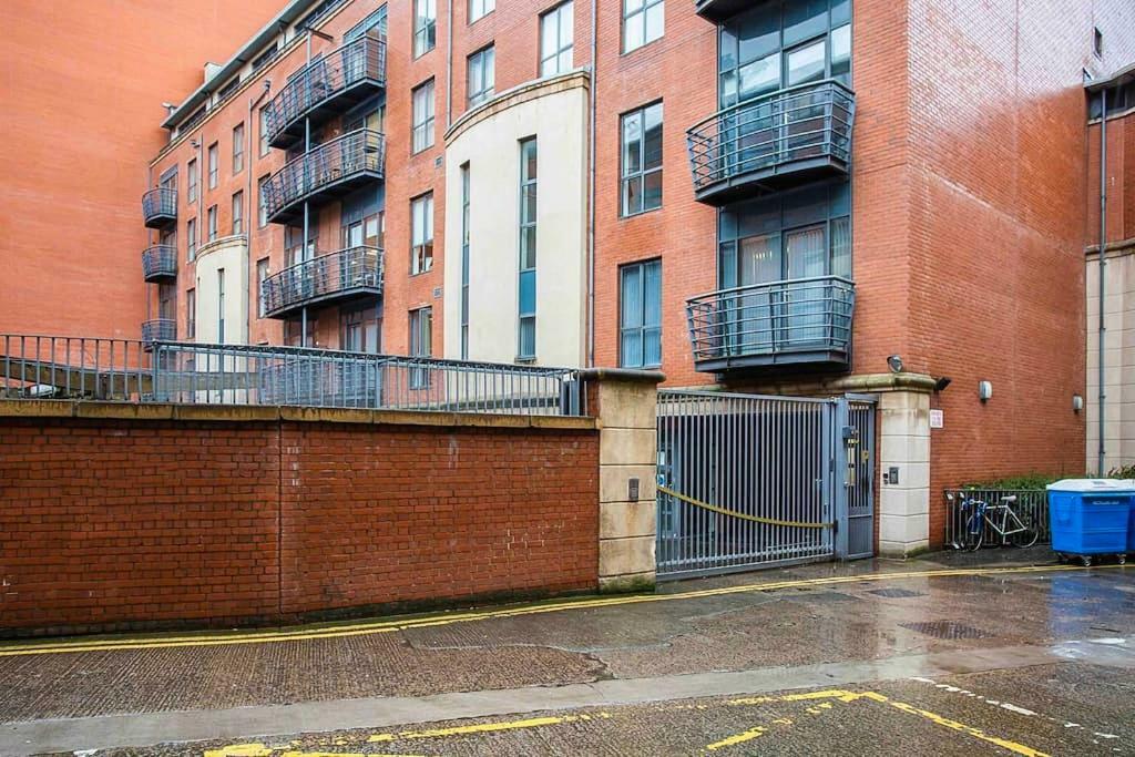 Spacious Belfast City Centre Duplex Apartment Екстер'єр фото