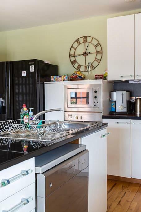 Spacious Belfast City Centre Duplex Apartment Екстер'єр фото