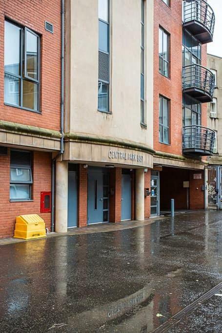 Spacious Belfast City Centre Duplex Apartment Екстер'єр фото